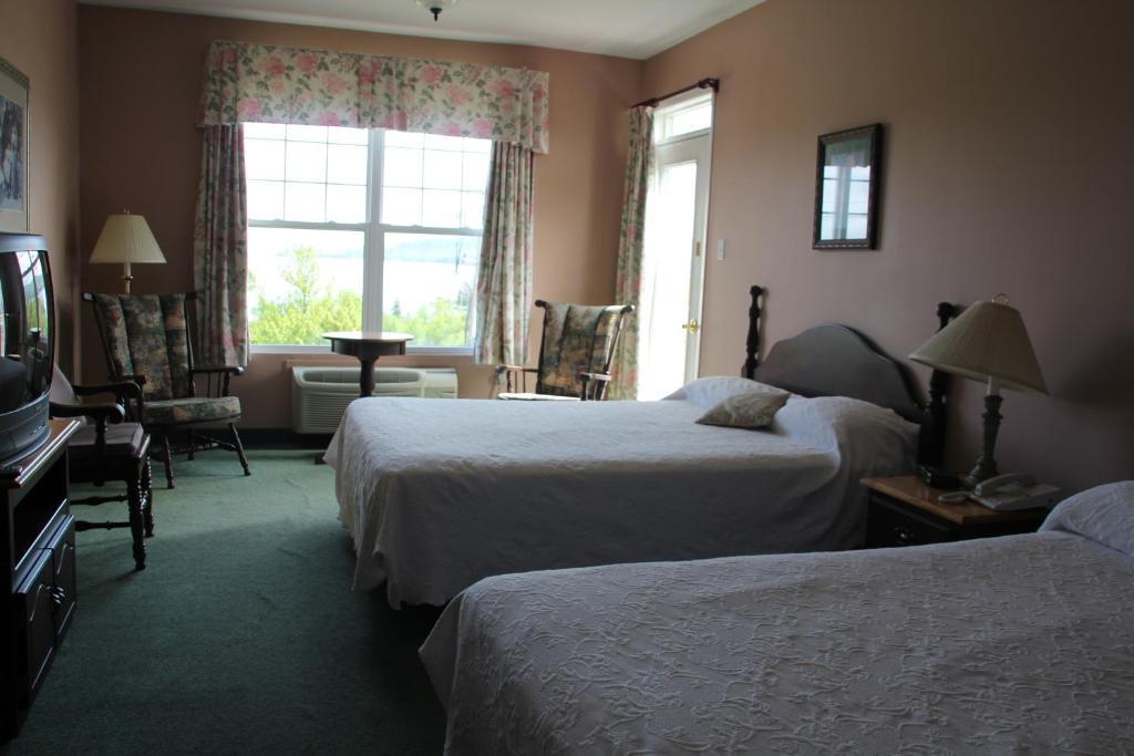 Lynwood Inn Baddeck Inlet Szoba fotó